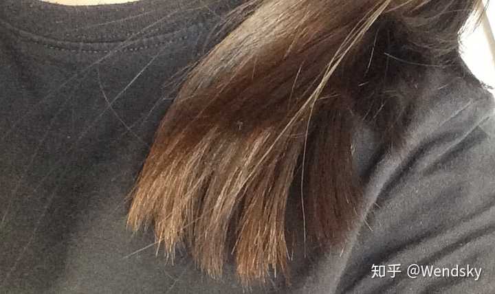 为什么有的人一生下来就是黄头发(中国人)?