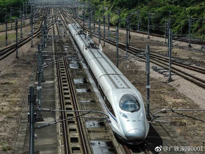 广深港高铁香港段的动感号动车组与和谐号,复兴号有什么不同?