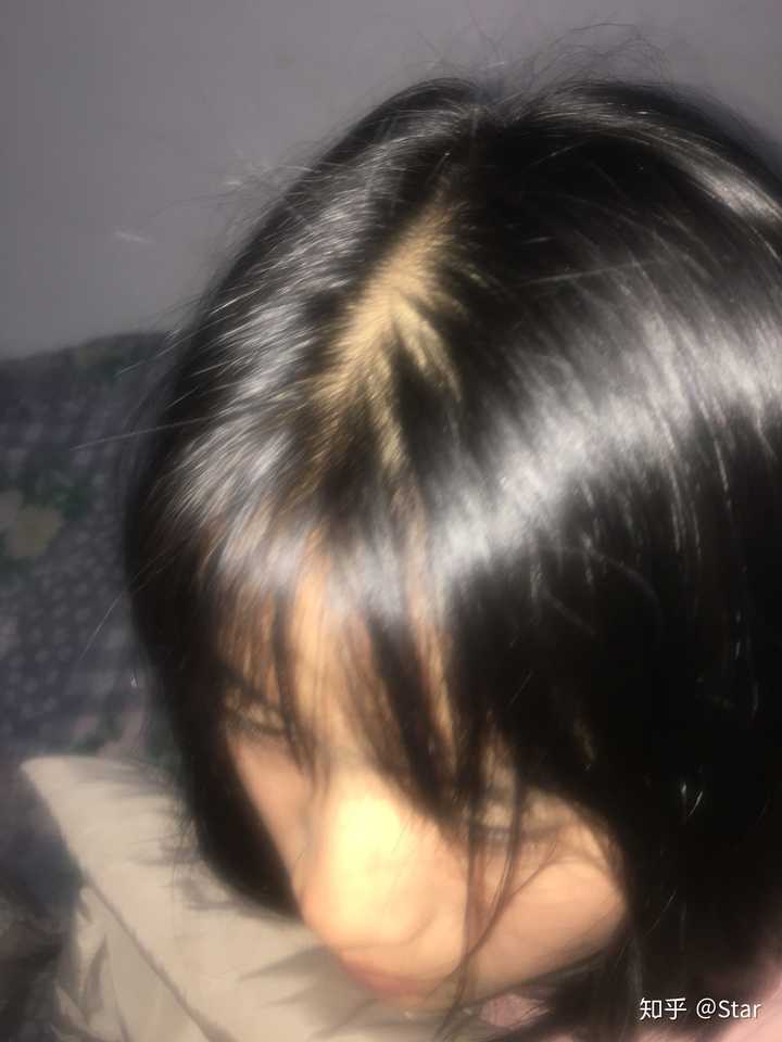 这是看完电影闺蜜帮拍的最后一张长头发的照片 当时那个理发师