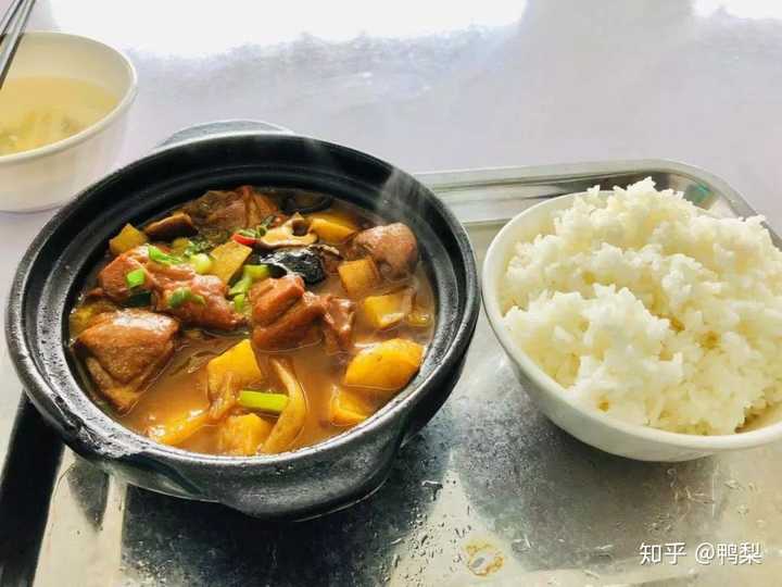 一句话描述长春师范大学的食堂有多好吃?