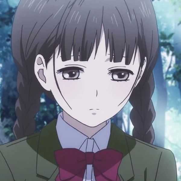 有没有两个揪揪的女生头像动漫?