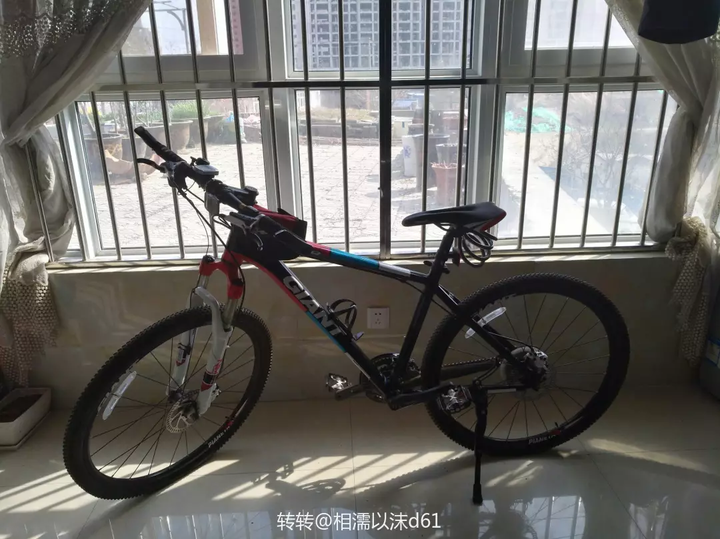捷安特atx870麻烦哪位驴友看看真假?