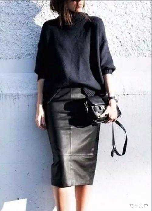 皮裙搭配什么衣服好看?
