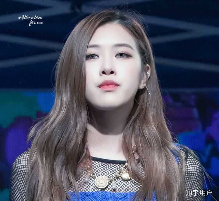 blackpink的朴彩英眼睛为什么越来越大了