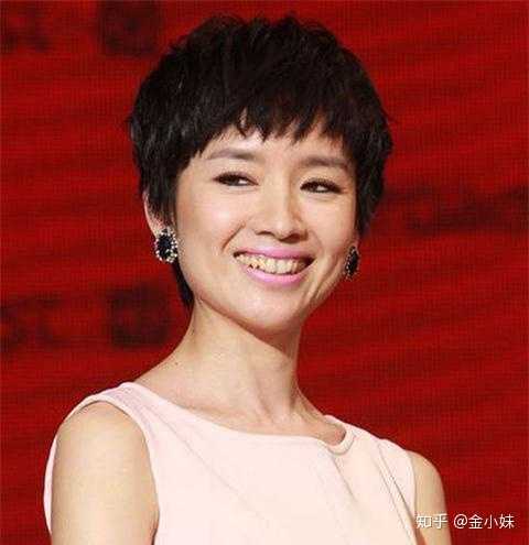 如何客观评价董洁的长相?