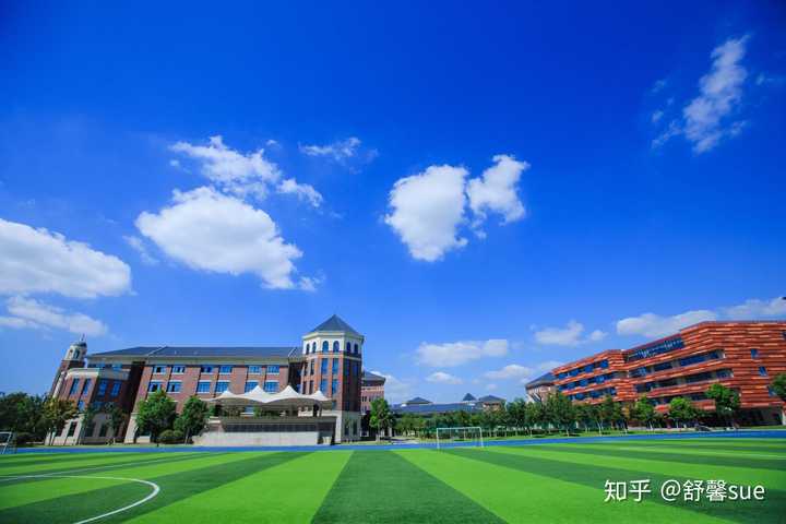 中国有哪些漂亮的初,高中校园?