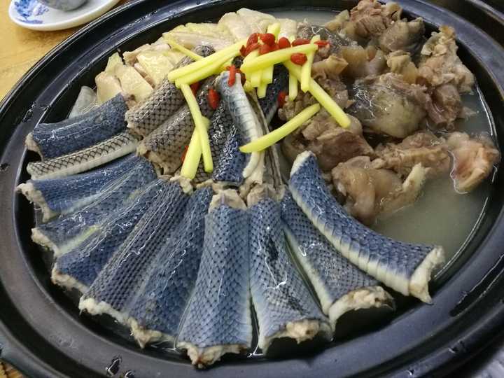 蛇肉是什么味道?好吃吗?