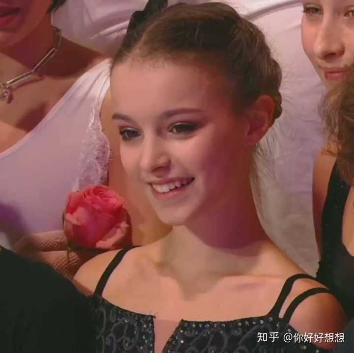anna shcherbakova 没啥必然联系 男单唯牛,因为牛入坑的,然后很奇妙