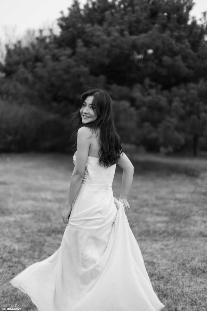 有多少女生敢拍一个人的婚纱照?