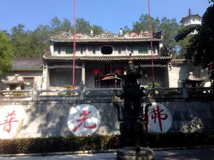 六祖惠能真身千年不坏至今供奉在广东韶关南华寺大师圆寂后真身不坏