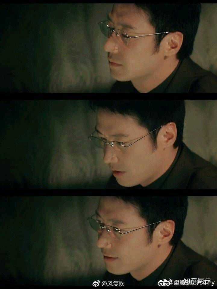 有哪些电影/电视剧里的男演员的眼镜造型让你至今难忘