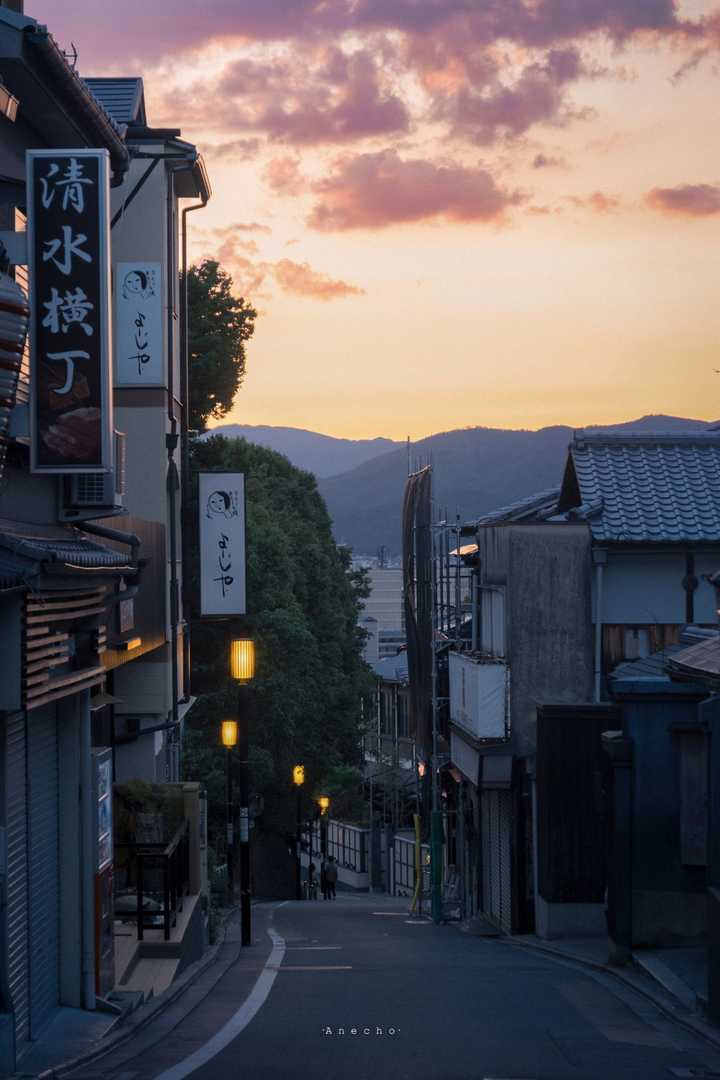 有哪些以日本的街道或者风景为背景的手机壁纸?