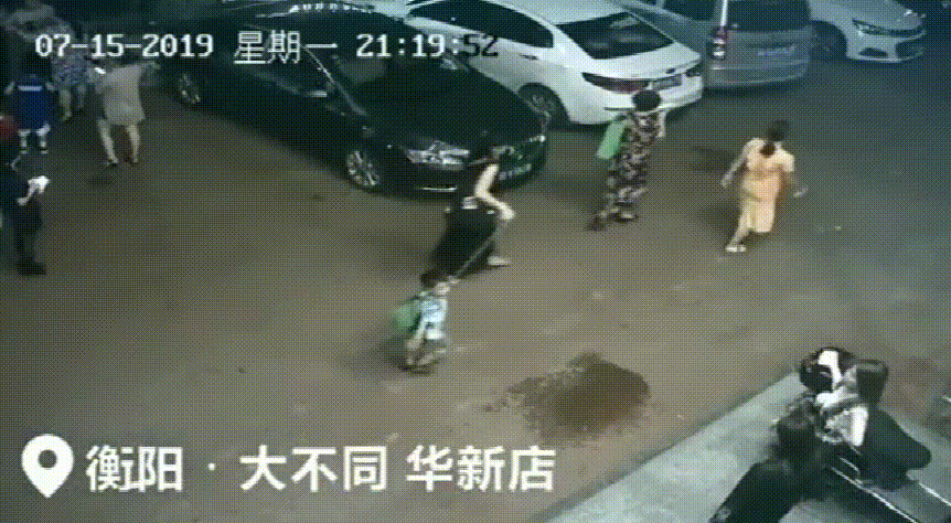 上一个因为老婆被欺负冲冠一怒的公职人员上了梁山 下不了全部,截个动