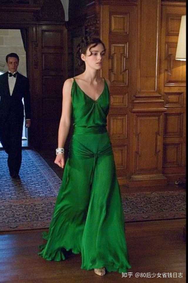 有哪些好看的绿色裙子?