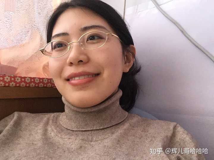 比如我高度近视真的伤 900多度 的妹子 但是选对眼镜 以下苹果前置
