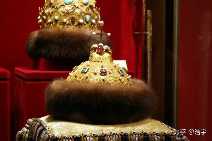 俄罗斯沙皇王冠,公元14世纪