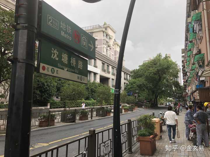 如何评价杭州地铁2号线沈塘桥站和下宁桥站的英语翻译