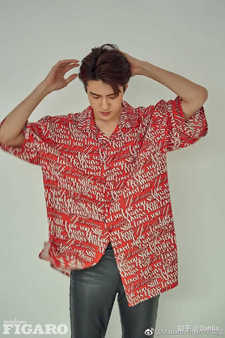 吴世勋有哪些惊艳的图片? - 知乎