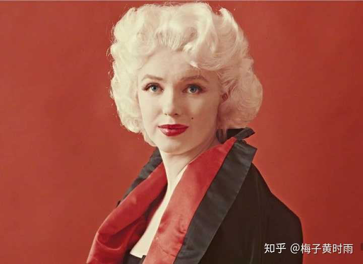 求一些玛丽莲·梦露(marilyn monroe)年轻时的美照?