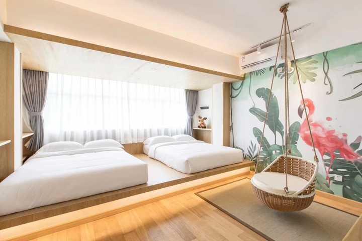 看到一个软件"如程任享卡 "688元一年,可以任住与其合作的酒店民宿