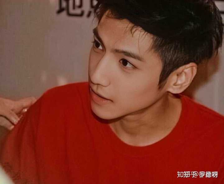 这个人真是神了,动图比静态图还好看,直接在剧里面截个图都能让人