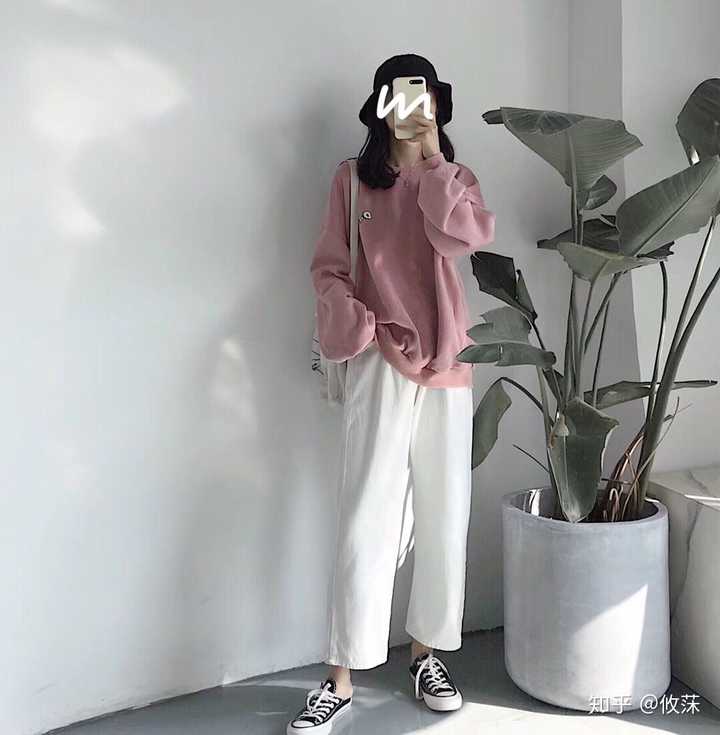 秋季高个子女生搭配衣服个子高的女生怎样穿衣服会好看
