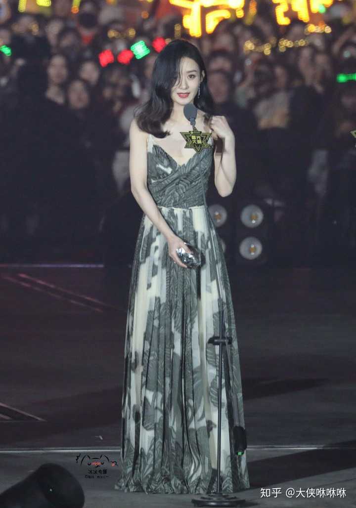 如何评价赵丽颖在2019星光大赏的表现?