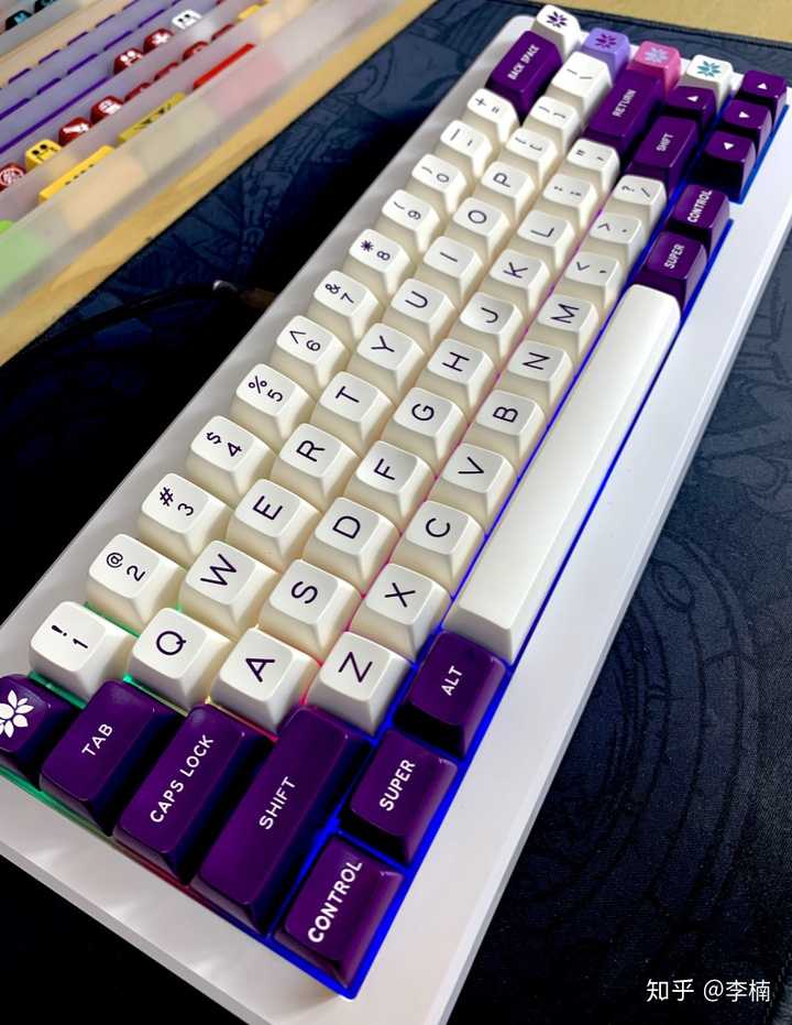 有什么好看的机械键盘配色方案?
