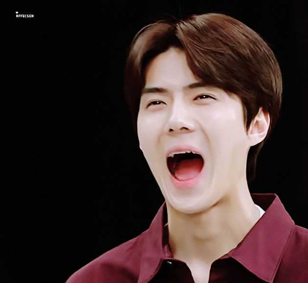 有没有吴世勋全面屏手机壁纸? - 知乎