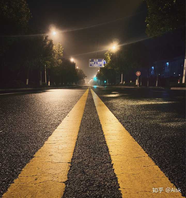深夜马路