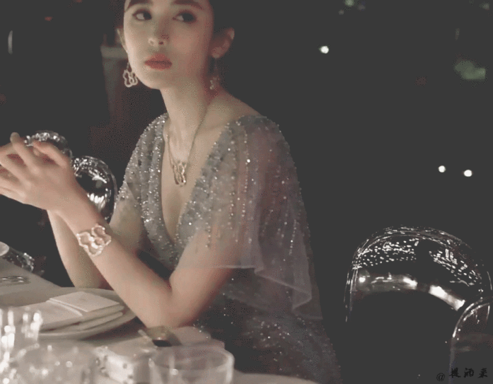 如何客观评价古力娜扎的长相?