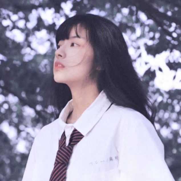 我在黄昏写上一封书信,载着落日的余晖和银河的浪漫.