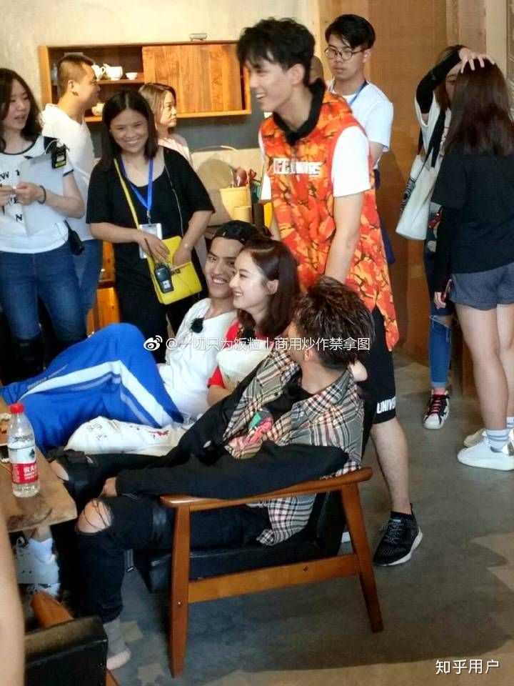 吴亦凡赵丽颖哪些瞬间甜到你了?