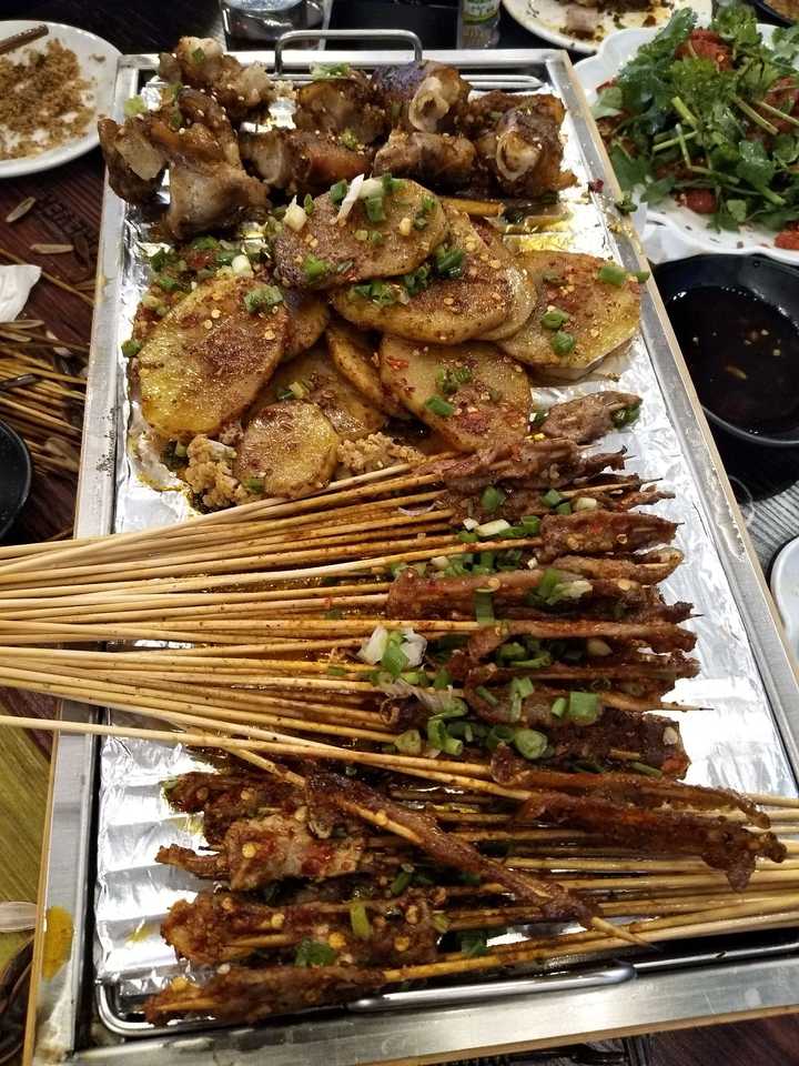 有哪些适合在家里囤积的夜宵食物?
