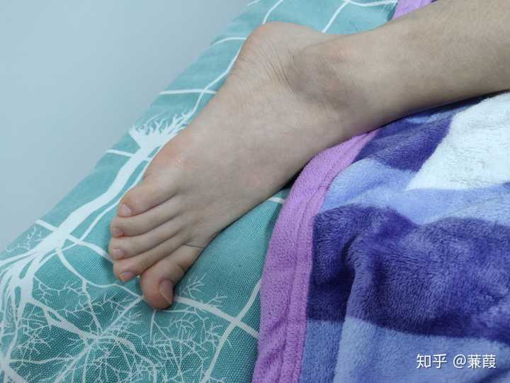 女生什么样的脚才好看?