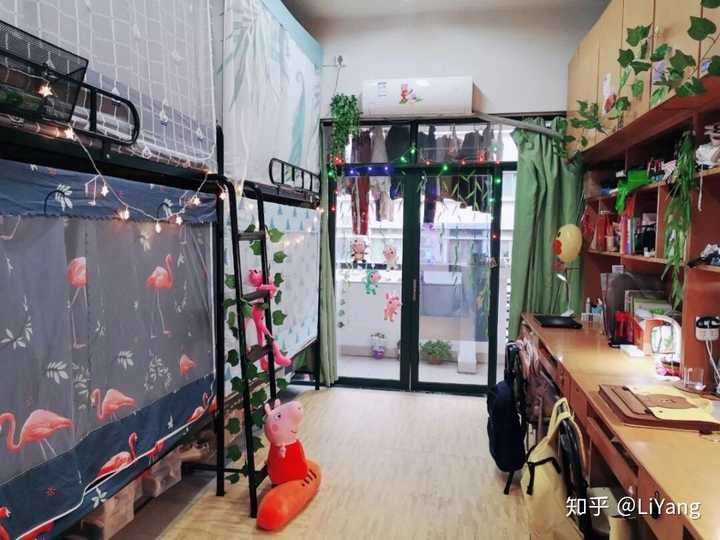 浙江工业大学的宿舍条件如何?校区内有哪些生活设施?