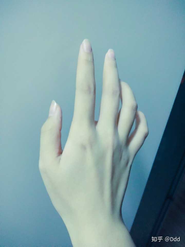 女生的手怎样变好看?