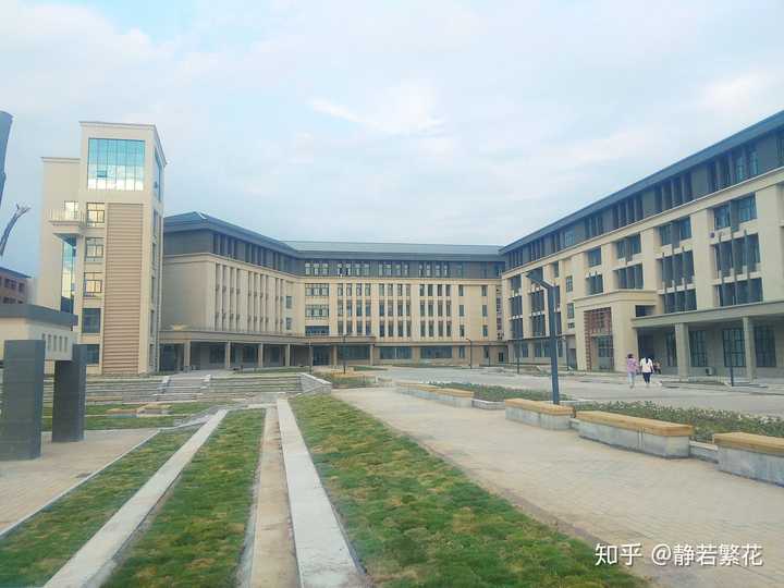 在河南科技学院新科学院读书是怎样的体验?