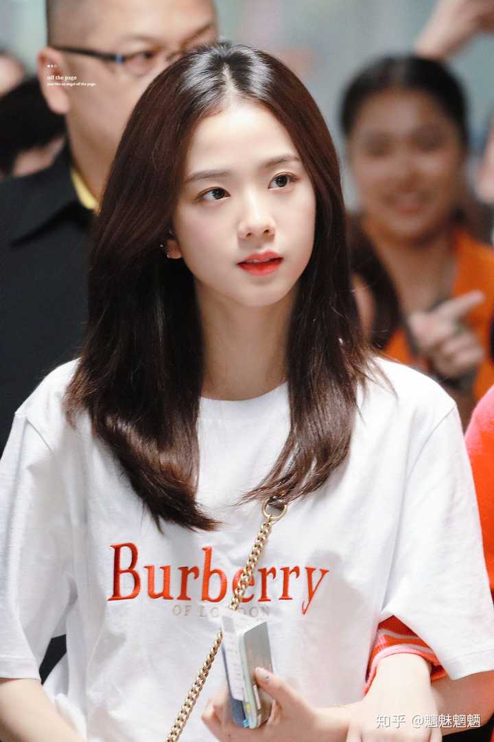 blackpinkjisoo,blackpinkLisa 你们为什么喜欢blackpink的jisoo?