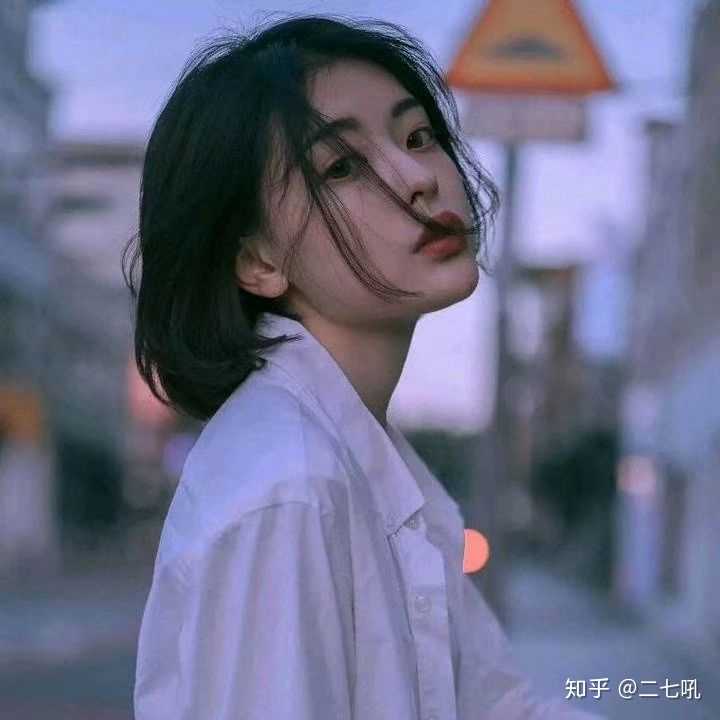 有哪些绝美的头像(要侧颜)?