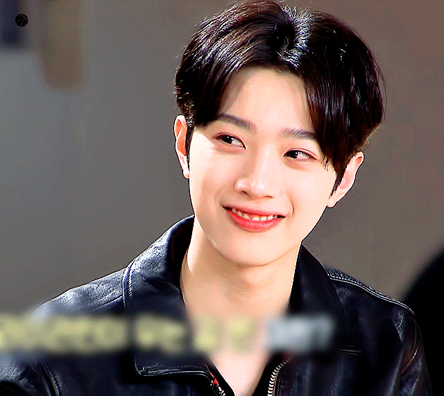 来辽来辽～ 多图预警   因为初恋那件小事的梁又年学长入的坑～ 其他