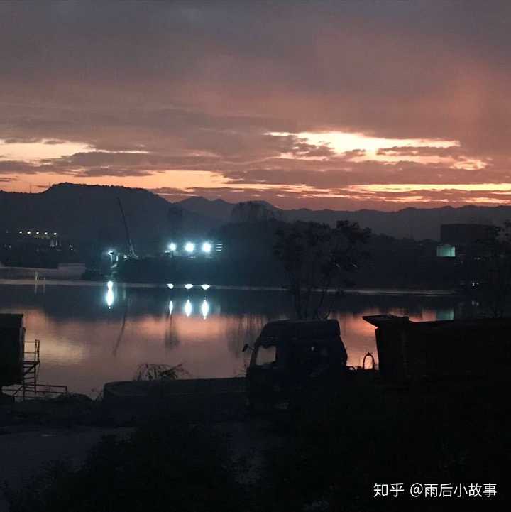 采用几个我生活中的成功人士的头像吧 一路带我不离不弃的师傅的头像