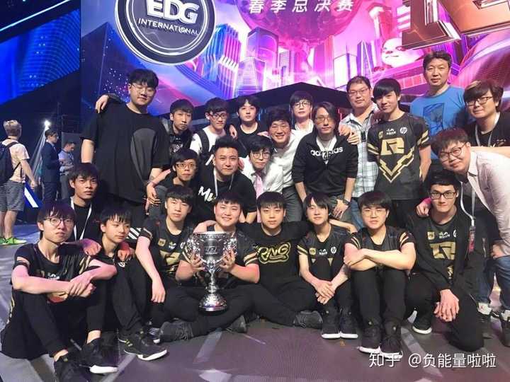 如何评价 2018 lpl 春季赛决赛 rng 3:1 战胜 edg 夺冠?