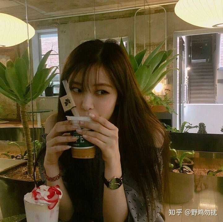 有什么好看,又比较低调的女生头像.