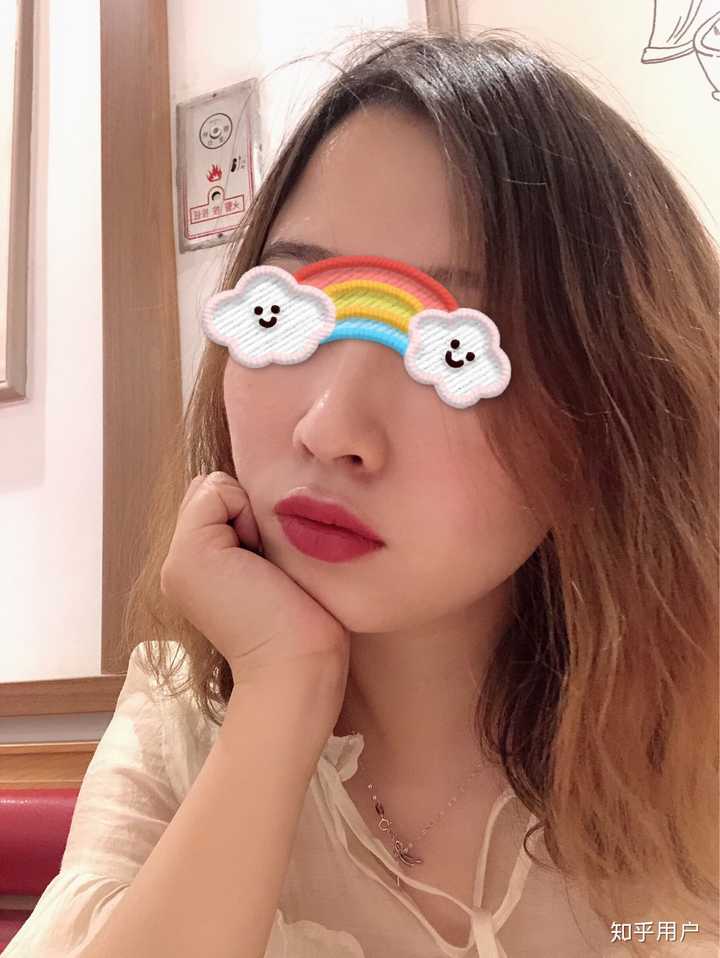 小时候总是被我爸嘲笑是个小撅嘴,也不瞅瞅遗传了谁