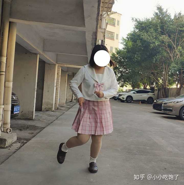 比较胖的女孩子可以穿jk制服吗?