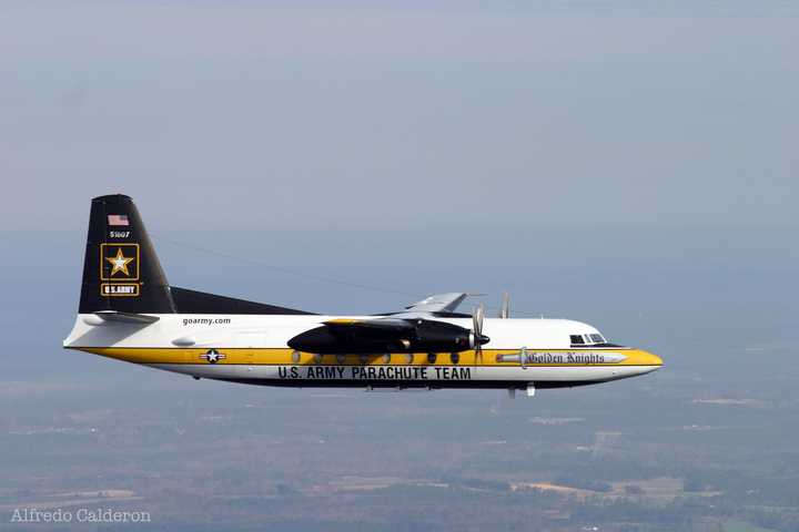 c-31a"运兵船"运输机,即荷兰福克的f27,美国陆军跳伞队使用