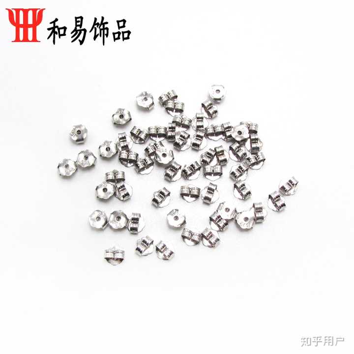蝴蝶扣耳钉怎么取下来啊,取不下来要哭了,救救孩子吧?