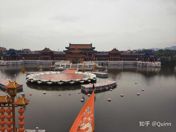 其实华夏文化园是一个很不错的景点,瑶台胜景,搁到别的地方怕不是要