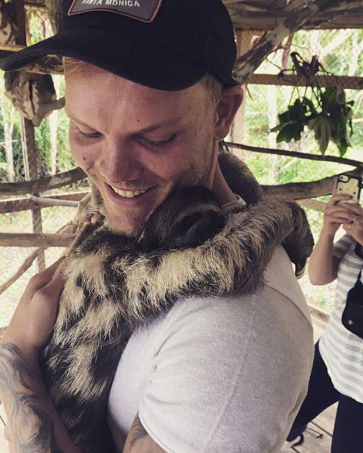 avicii真的死了吗